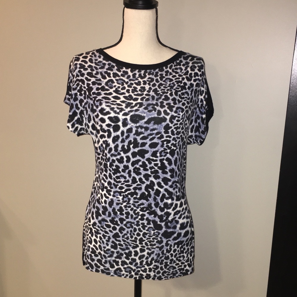 Ellen Tracy Blue Leopard Top